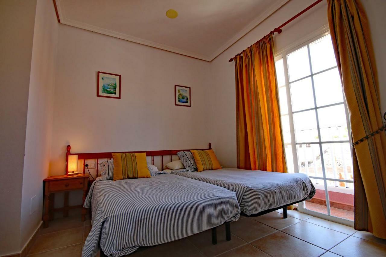 Las Dunas 2 By Rentmedano Pretty 2 Bedroom Villa, Ocean Views, Pool And Wifi El Medano  Exterior photo