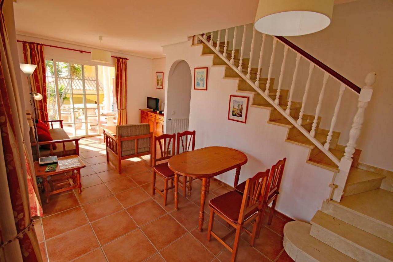 Las Dunas 2 By Rentmedano Pretty 2 Bedroom Villa, Ocean Views, Pool And Wifi El Medano  Exterior photo